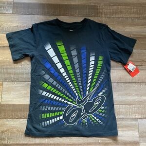 NWT Nike 6.0 Skate Board 100% cotton boy’s dark gray graphic short sleeve shirt
